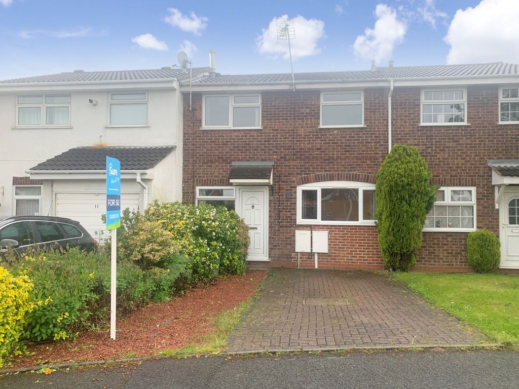 2 bed semidetached house for sale in Highgrove Close, Stretton, Burton