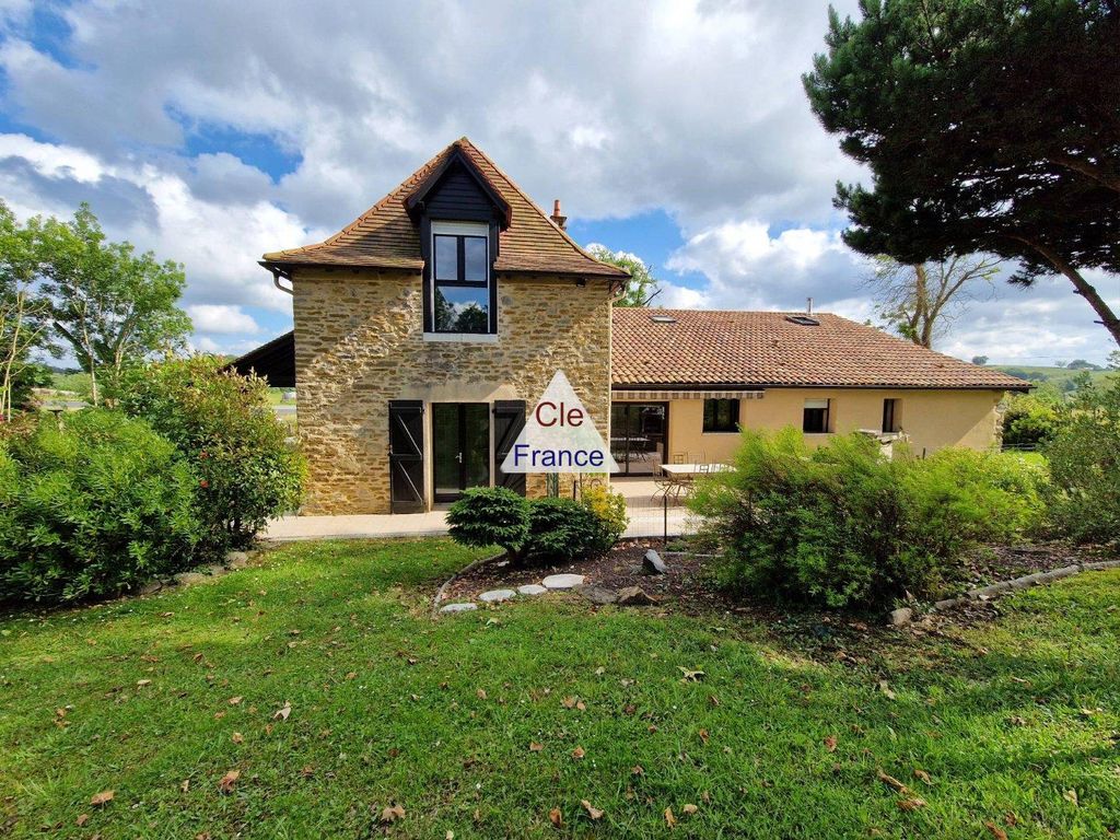 5 bed detached house for sale in SaliesDeBearn, Aquitaine, 64270