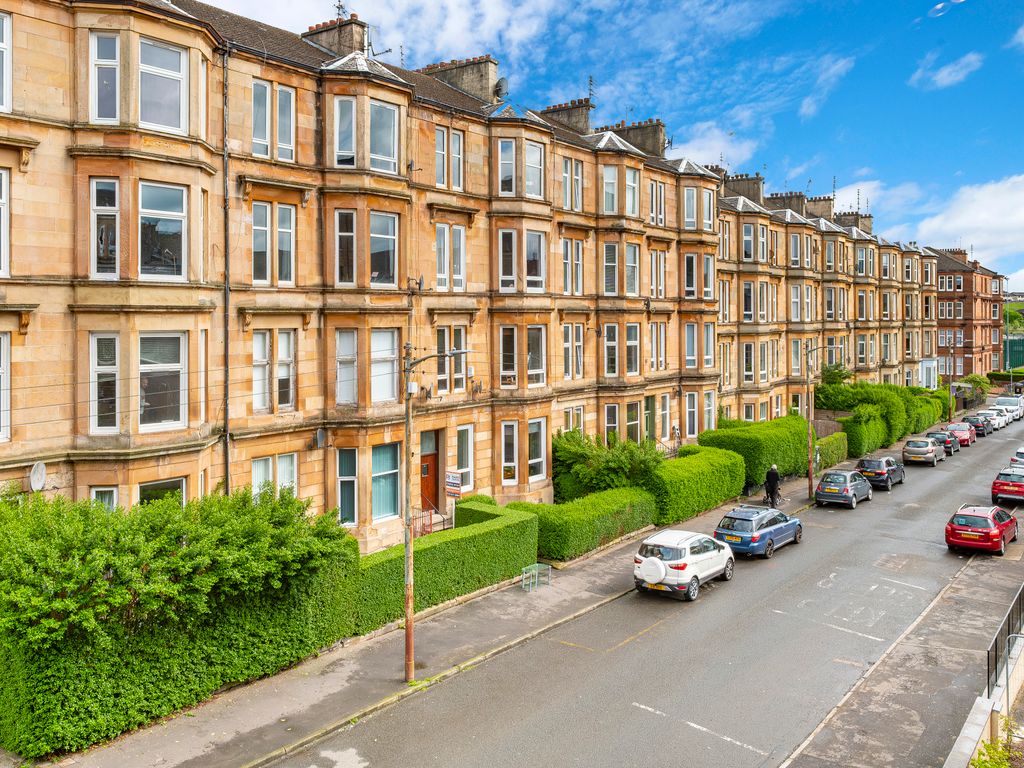 2 bed flat for sale in Finlay Drive, Dennistoun, Glasgow G31 Zoopla