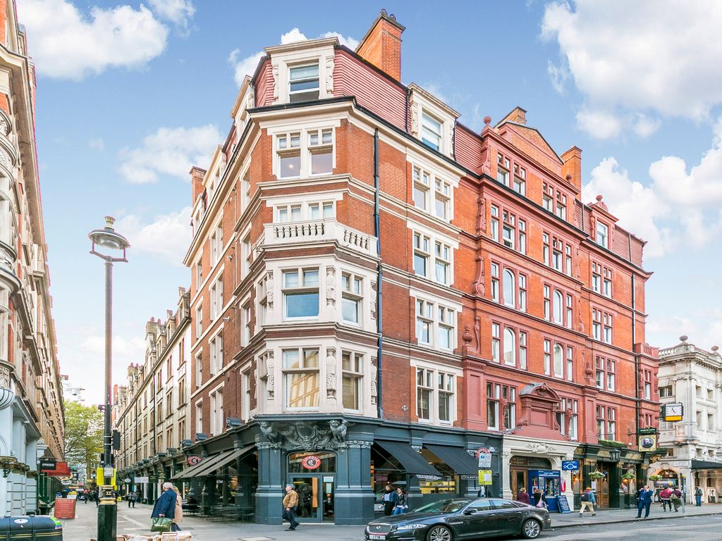 1 bed flat to rent in Charing Cross Road, London WC2H, £2,578 pcm Zoopla