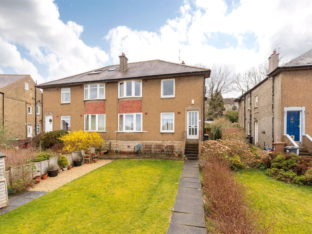 3 bed flat for sale in Colinton Mains Road, Colinton Mains, Edinburgh