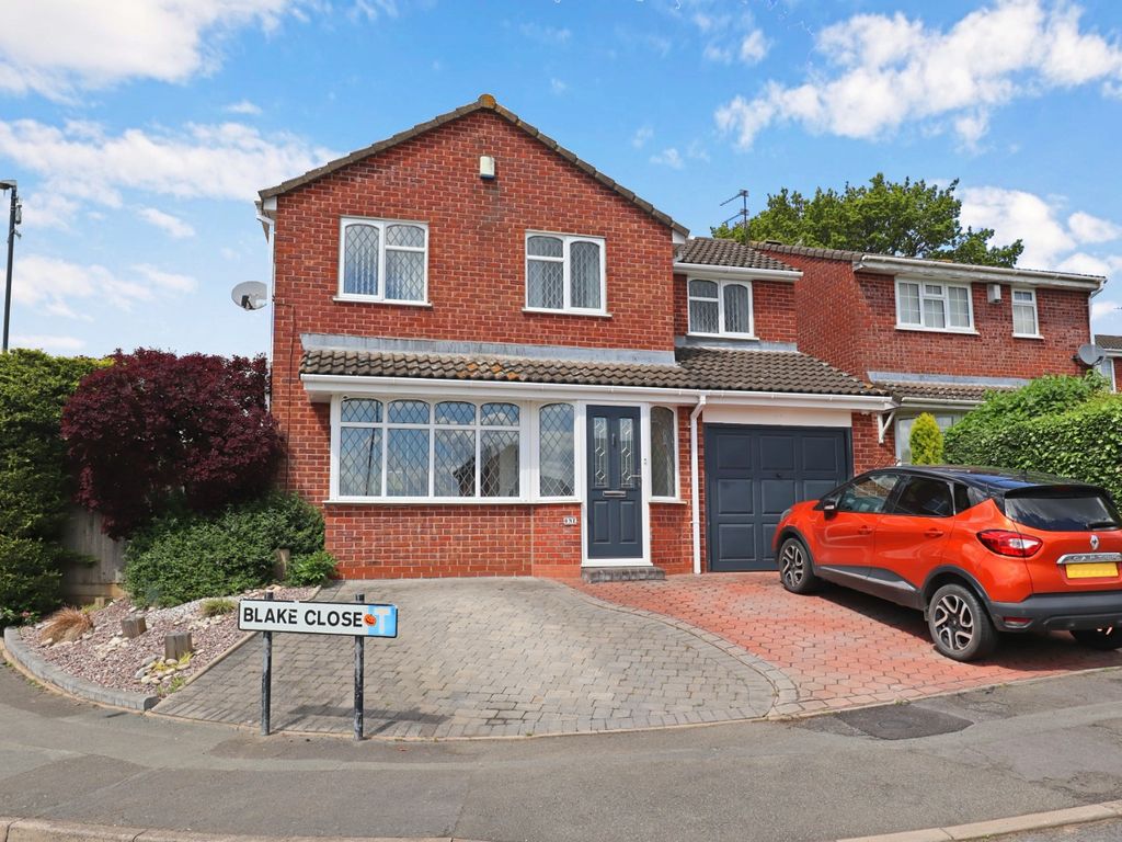 4 bed detached house for sale in Blake Close, Galley Common, Nuneaton