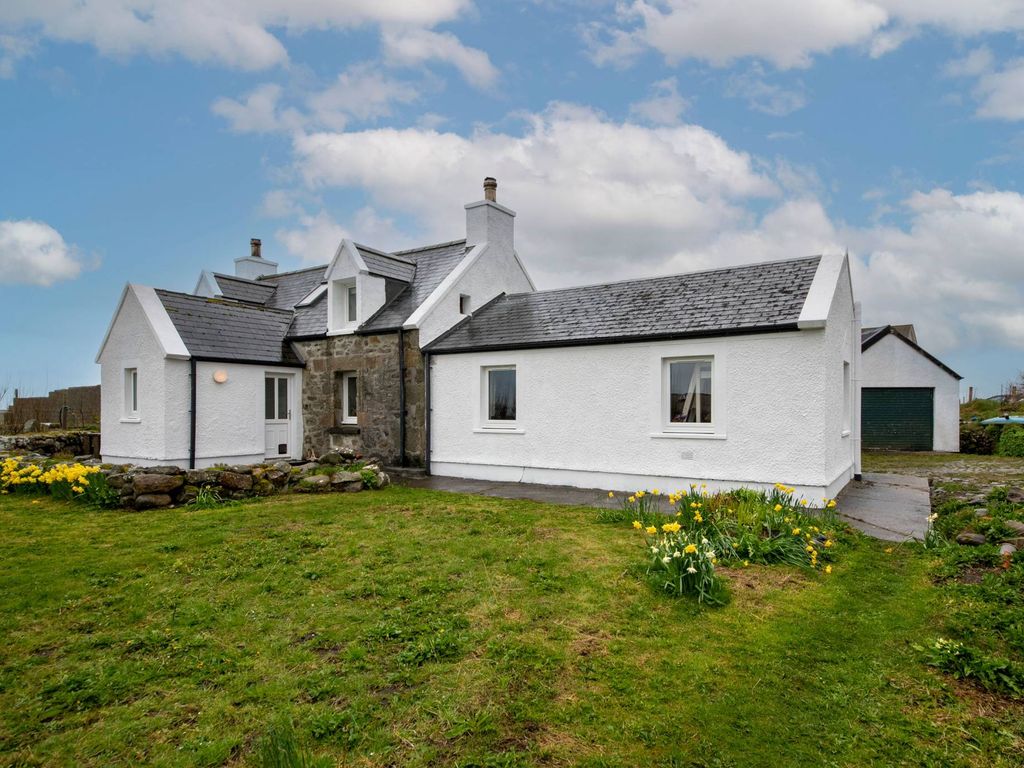 4 bed detached house for sale in Balemore, Isle Of North Uist HS6, £
