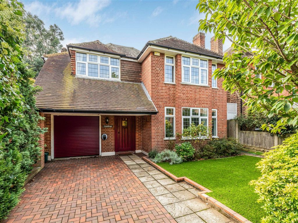 4 bed detached house for sale in Stonehill Road, London SW14, £