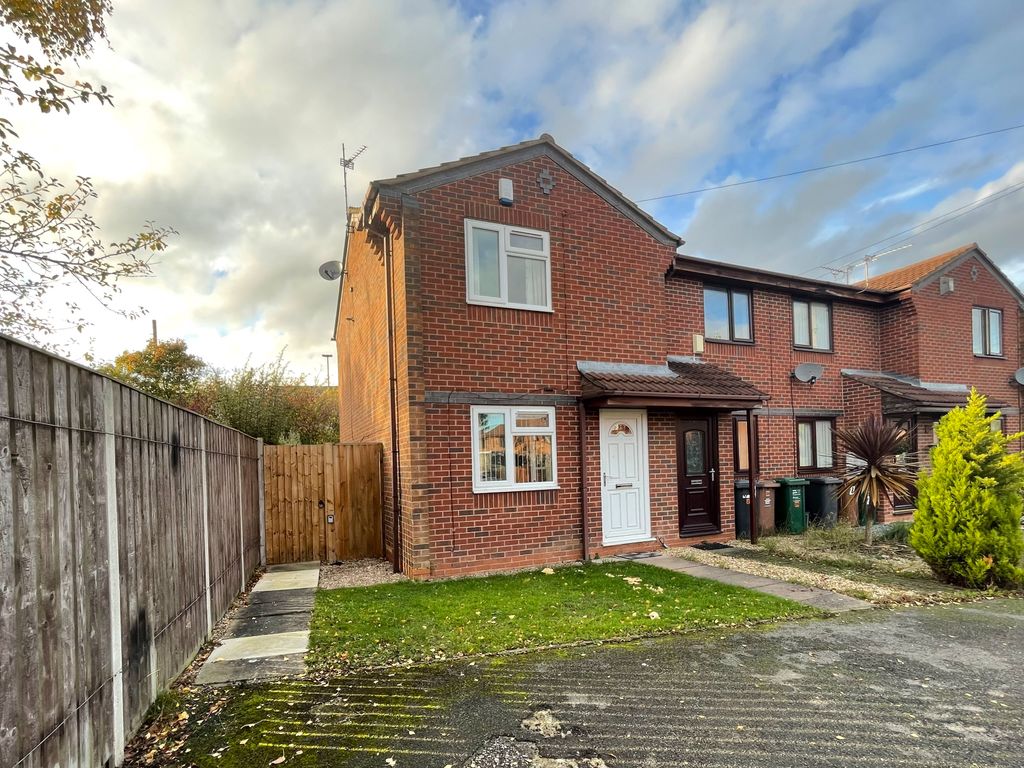 2 bed end terrace house for sale in Michelle Close, Stenson Fields