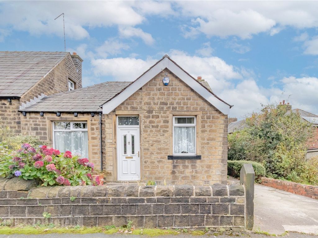 3 bed semidetached bungalow for sale in Gordon Street, Slaithwaite