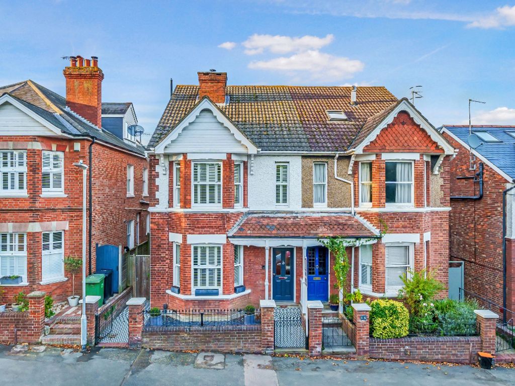 5 bed semidetached house for sale in Somerset Road, Tunbridge Wells