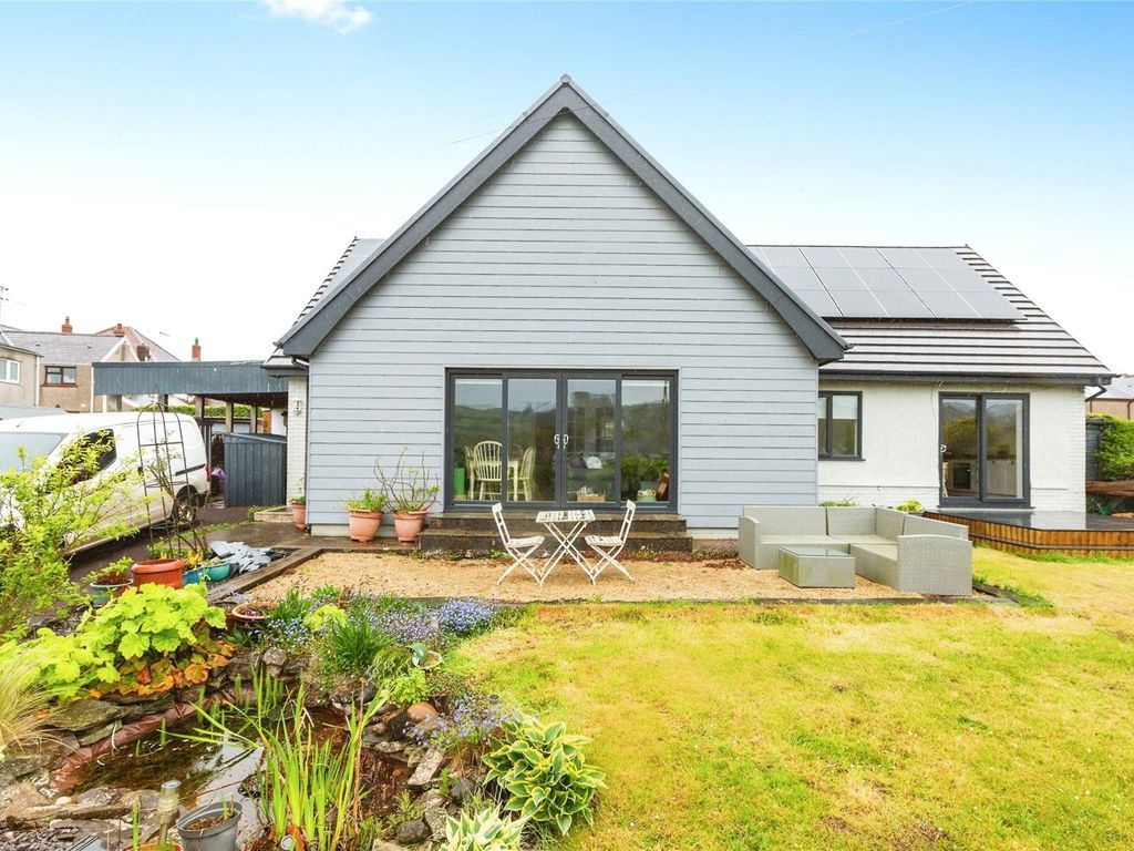 4 bed detached house for sale in Chapel Road, Crofty, Abertawe, Chapel