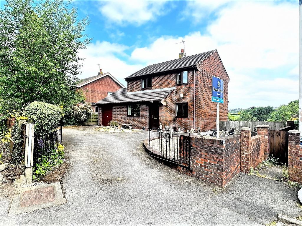 3 bed detached house for sale in Street, Audley, StokeOnTrent