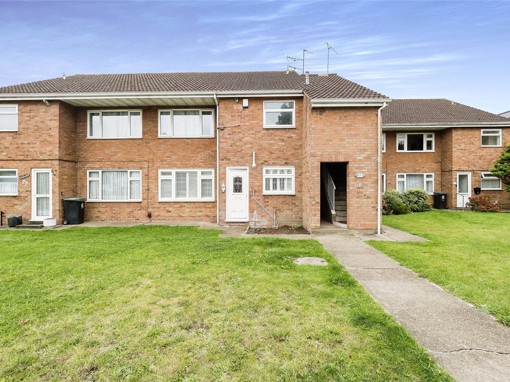2 bed flat for sale in Lambourne Road, Chigwell IG7, £325,000 Zoopla