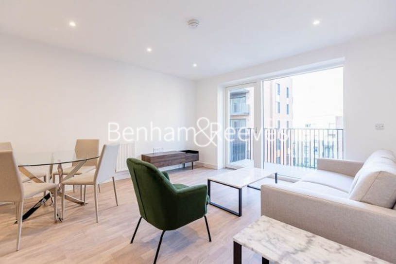 1 bed flat to rent in Greenleaf Walk, Southall UB1 Zoopla