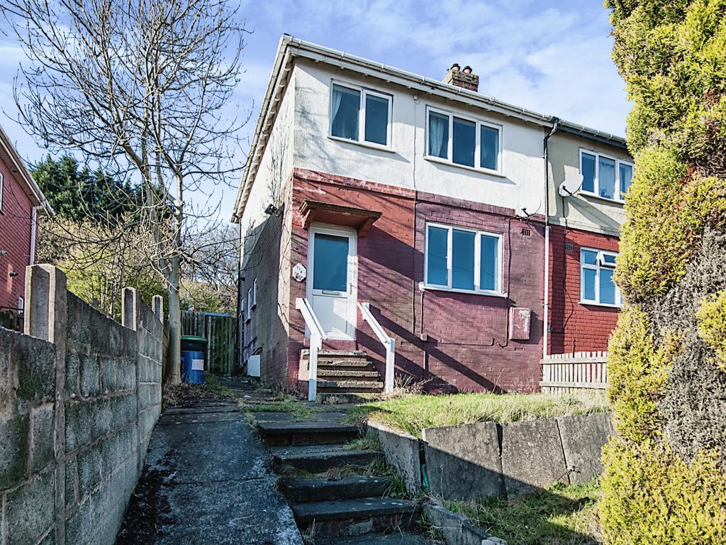 3 bed semidetached house for sale in Wallace Road, Oldbury B69 Zoopla