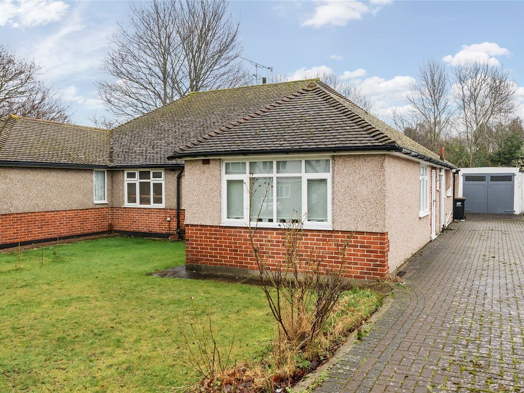 3 bed bungalow for sale in Gillmans Road, Orpington BR5, £450,000 Zoopla