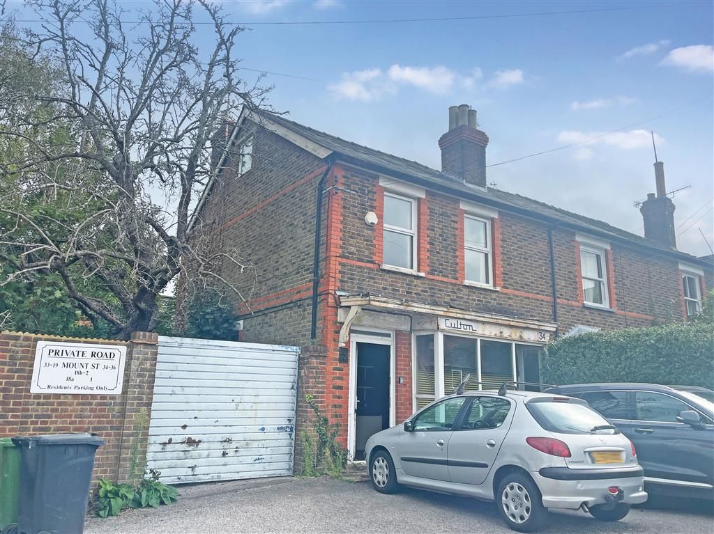 2 bed end terrace house for sale in Mount Street, Dorking RH4, £630,000