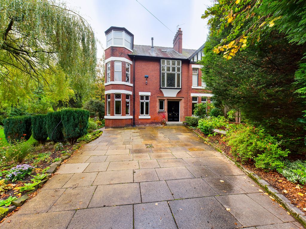 5 bed semidetached house for sale in Rutland Road, Eccles, Manchester