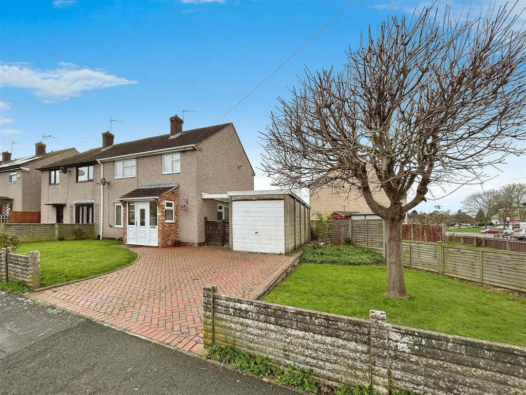 3 bed semidetached house for sale in Stretton Crescent, Leamington Spa