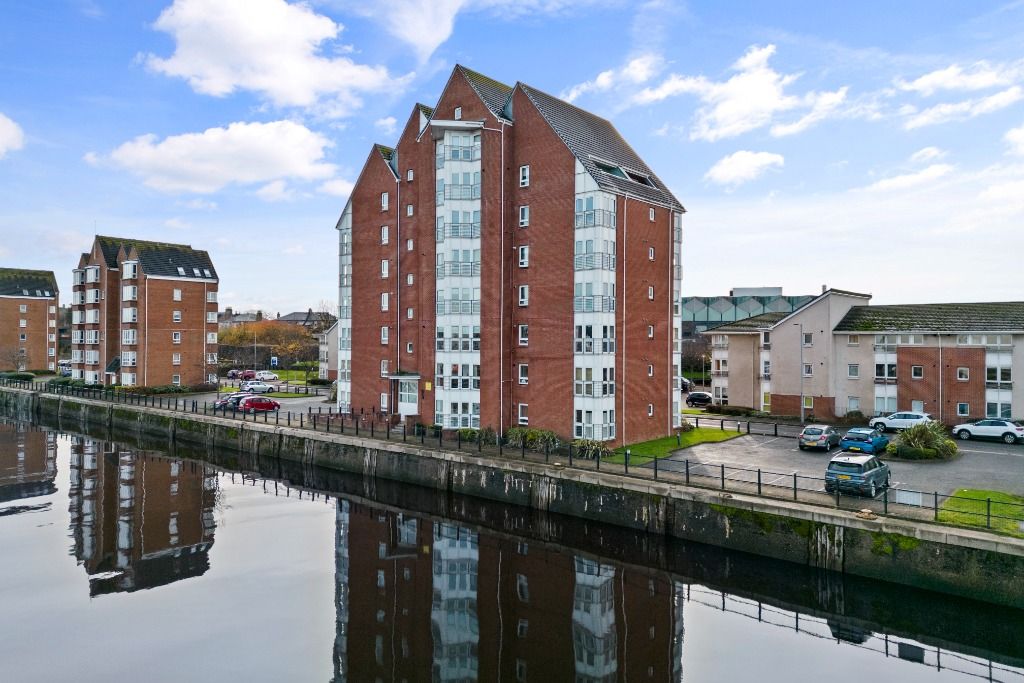 2 bed flat for sale in Trenchard Court, Ayr, South Ayrshire KA7, £