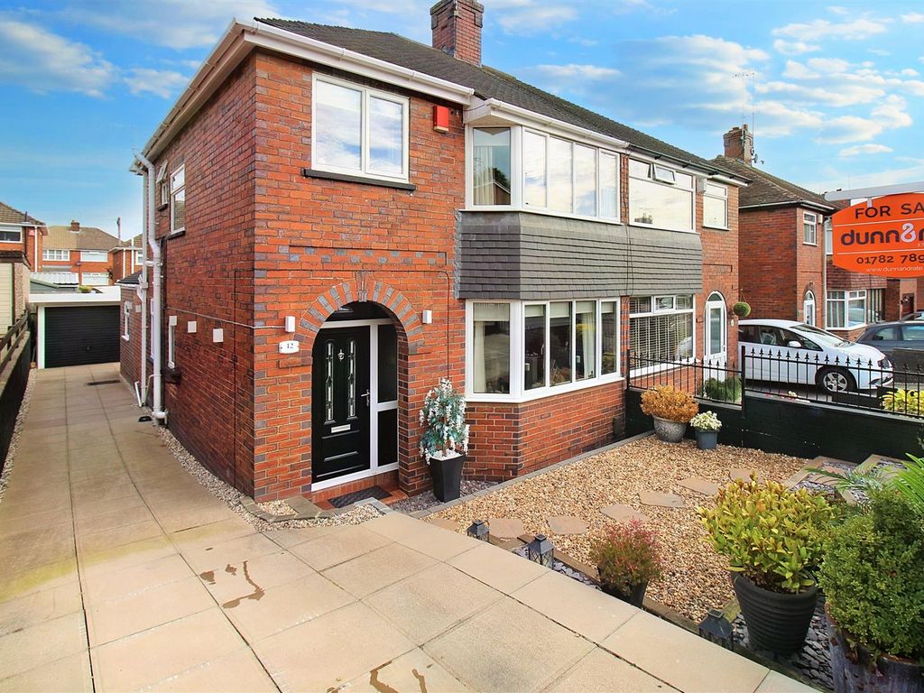 3 bed semidetached house for sale in Haven Avenue, Sneyd Green, Stoke