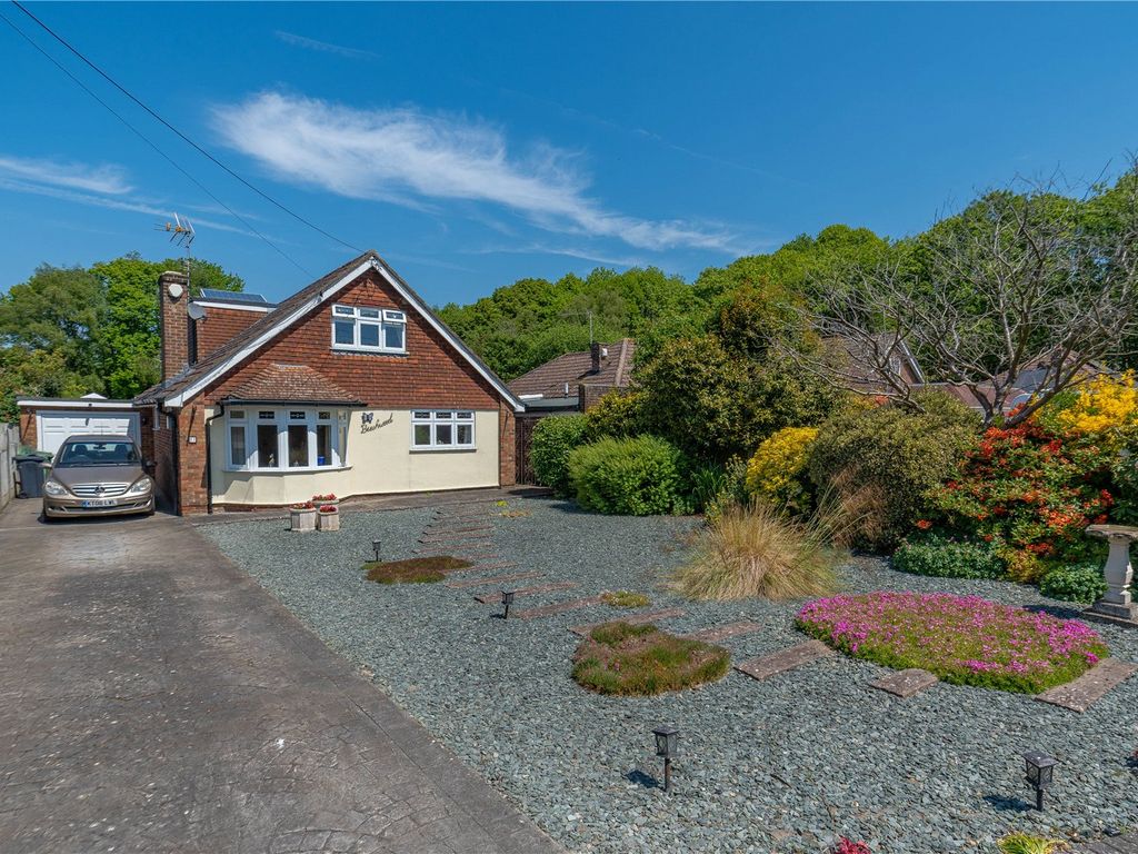 5 bed bungalow for sale in Charlesford Avenue, Kingswood, Maidstone