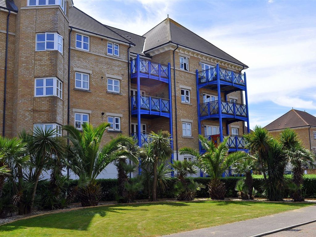 2 bed flat to rent in Callao Quay, Sovereign Harbour North, Eastbourne