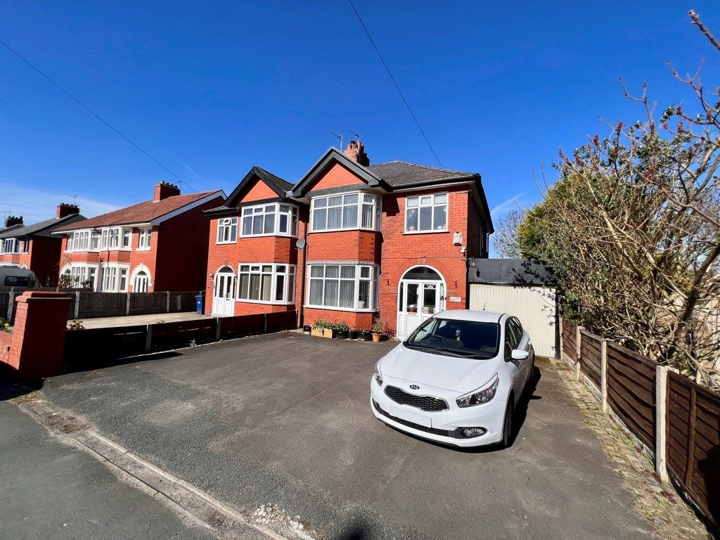 3 bed semidetached house for sale in Liverpool Road, Penwortham, Preston PR1 Zoopla