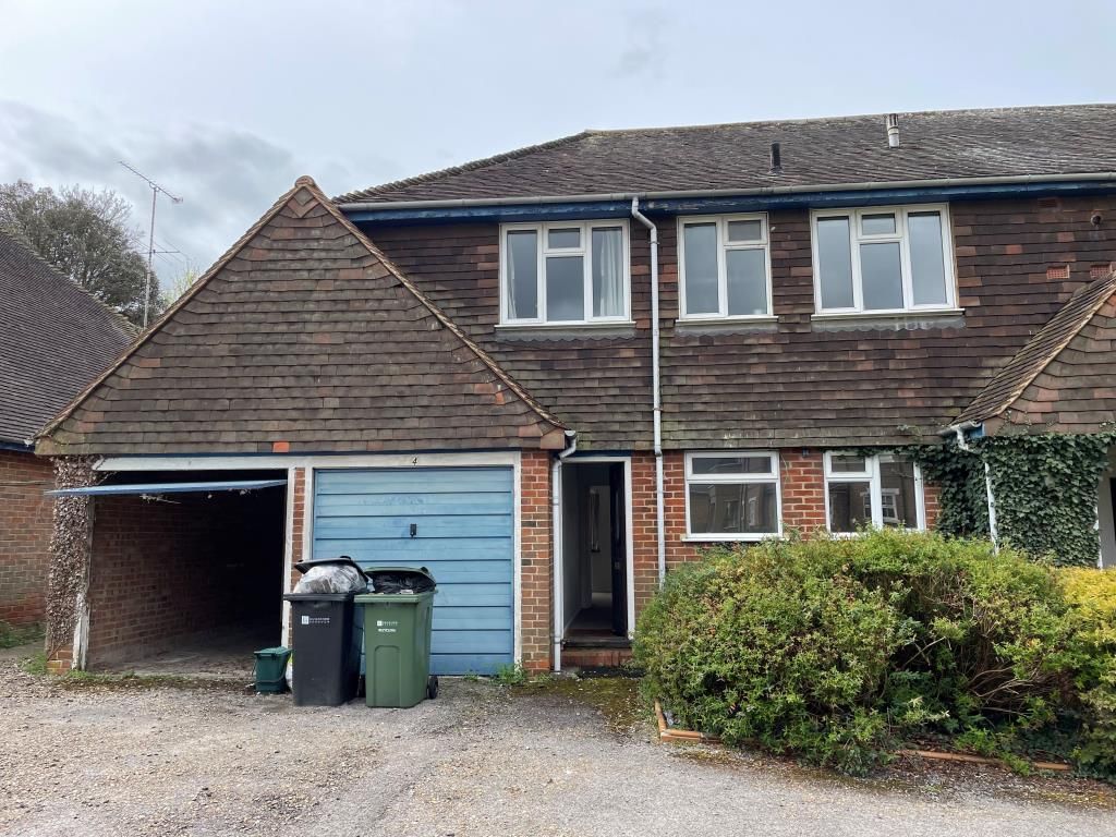 2 bed flat for sale in 2 North House, Albury Road, Guildford, Surrey