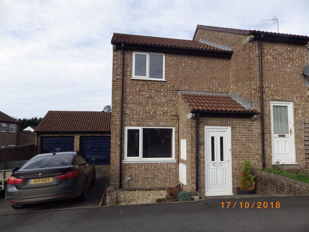 2 bed semidetached house to rent in Otter Way, Whiddon Valley
