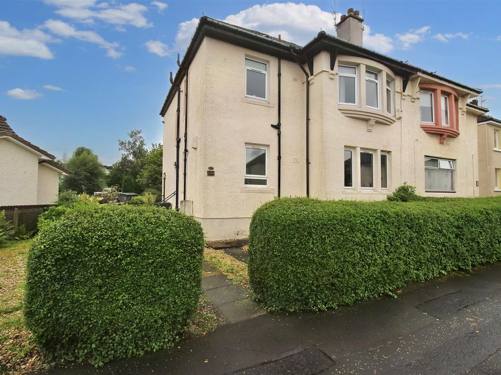 2 bed flat for sale in Lochfield Road, Paisley PA2, £70,000 Zoopla
