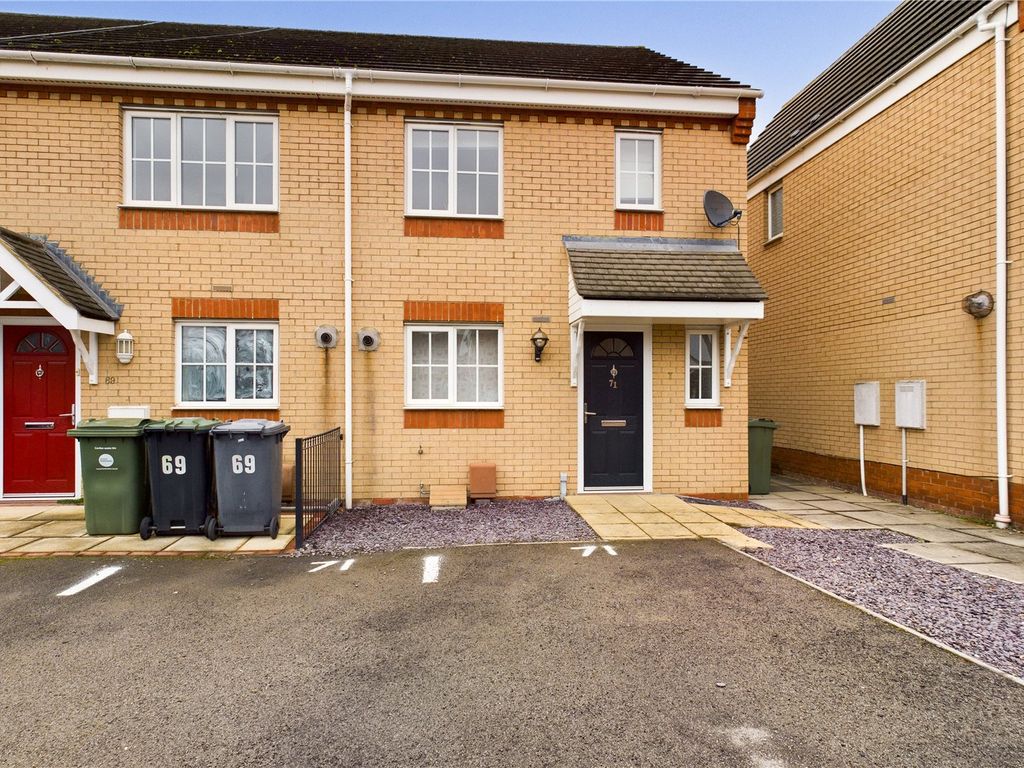 3 bed end terrace house for sale in Brunel Drive, Biggleswade
