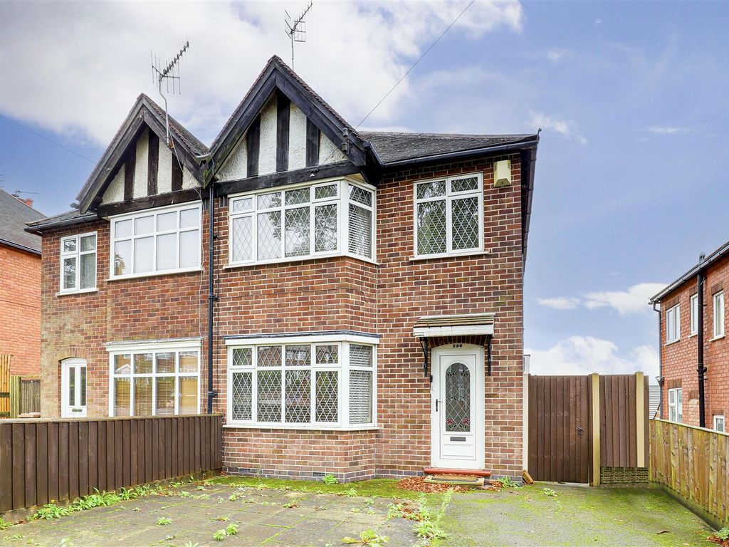 3 bed semidetached house for sale in Perry Road, Basford