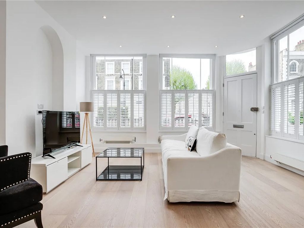 3 bed for sale in Gloucester Ave, Primrose Hill NW1, £2,150,000 Zoopla