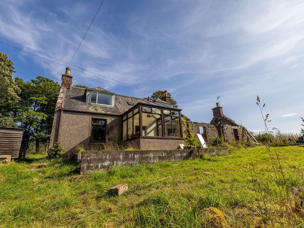 2 bed cottage for sale in Turriff AB53, £160,000 Zoopla