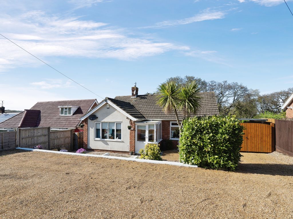 2 bed bungalow for sale in St. Martins Close, Cromer, Norfolk NR27, £