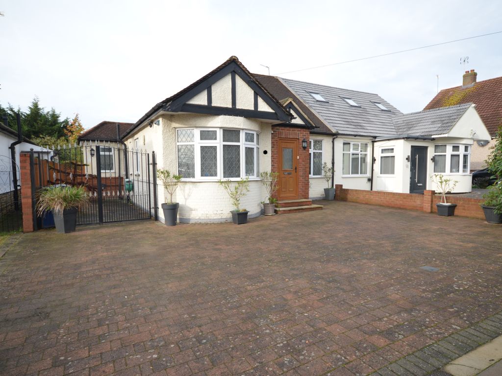 3 bed semidetached bungalow for sale in Borrowdale Avenue, Harrow HA3 Zoopla
