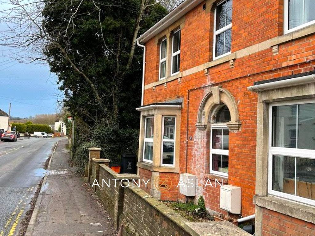 2 bed flat to rent in Devizes Road, Wroughton, Swindon SN4, £685 pcm