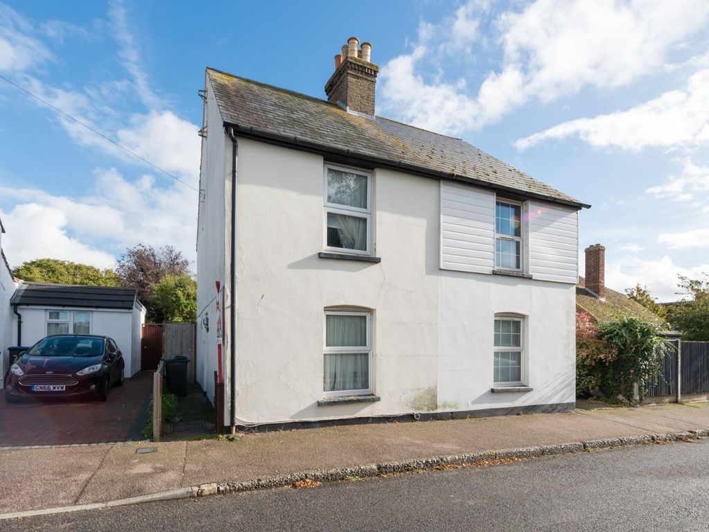 2 bed semidetached house for sale in Freemans Road, Minster, Ramsgate