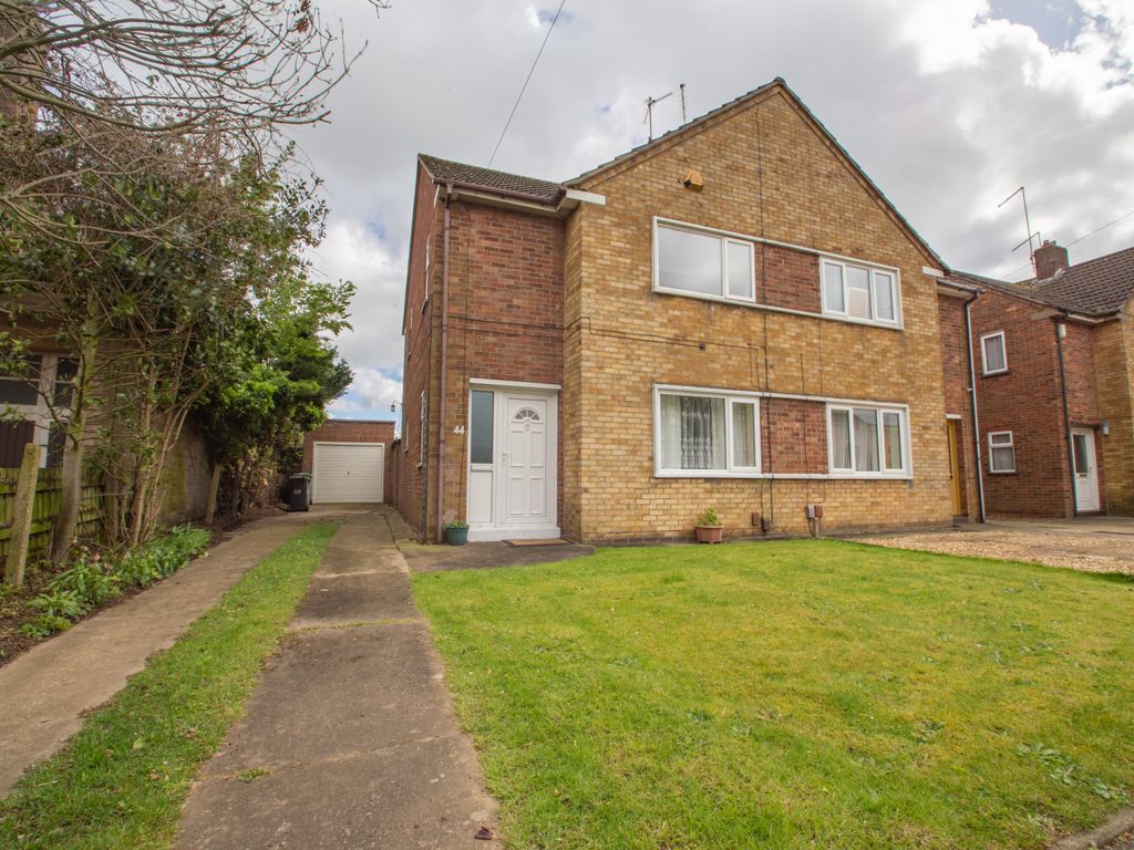 3 bed semidetached house for sale in Campion Road, Dogsthorpe
