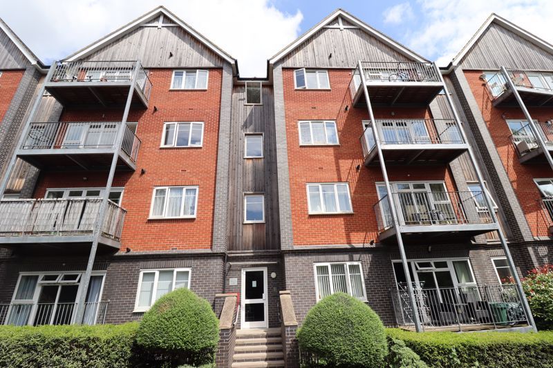 1 bed flat for sale in Millward Drive, Bletchley, Milton Keynes MK2, £