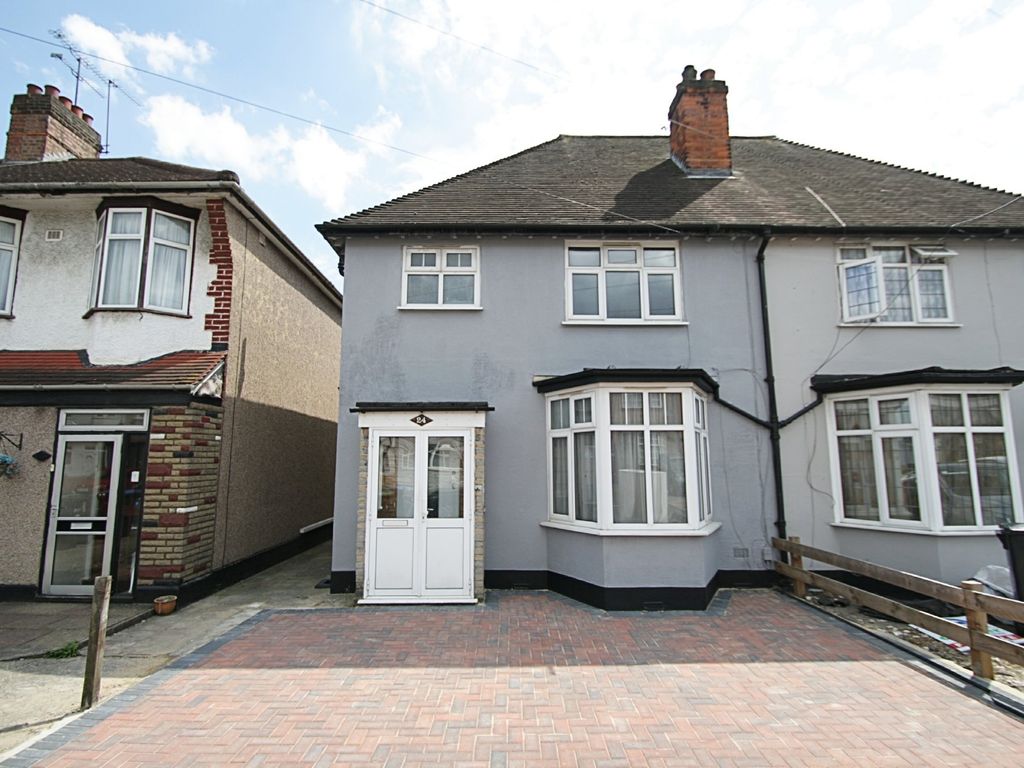4 bed semidetached house for sale in Mitchell Road, Palmers Green N13