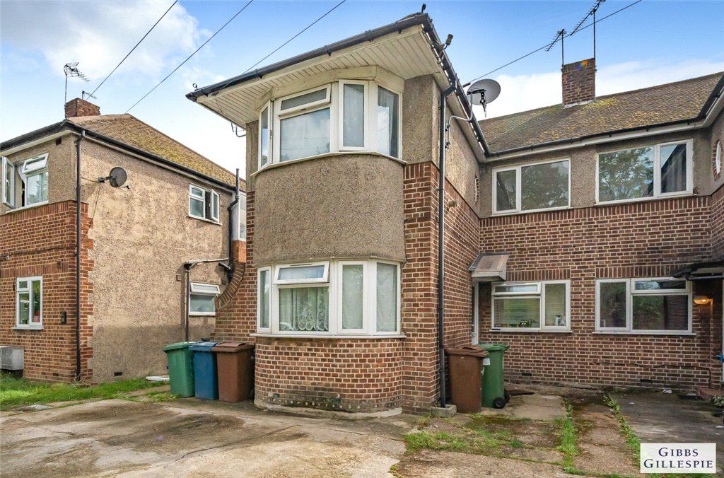 3 bed for sale in Elmgrove Road, Harrow, Middlesex HA1, £
