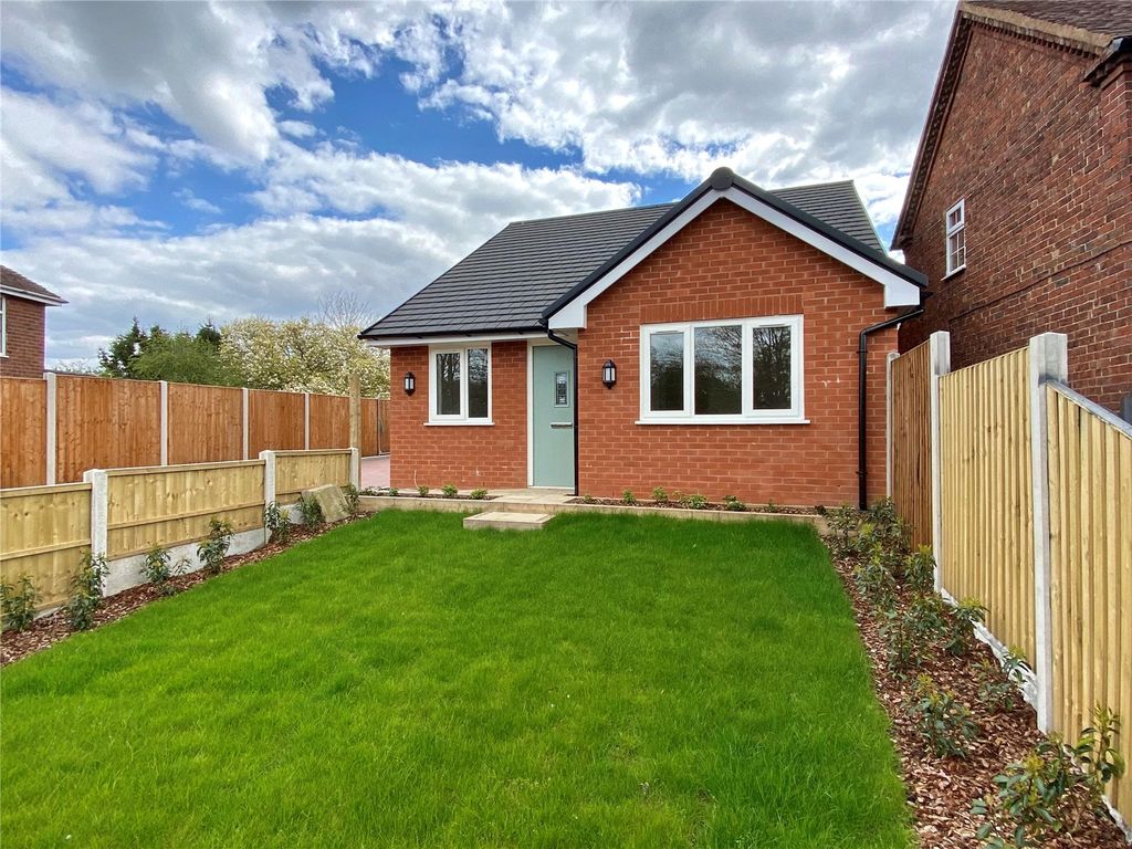 2 bed bungalow for sale in Bridle Road, Madeley, Telford, Shropshire TF7, £299,950 Zoopla