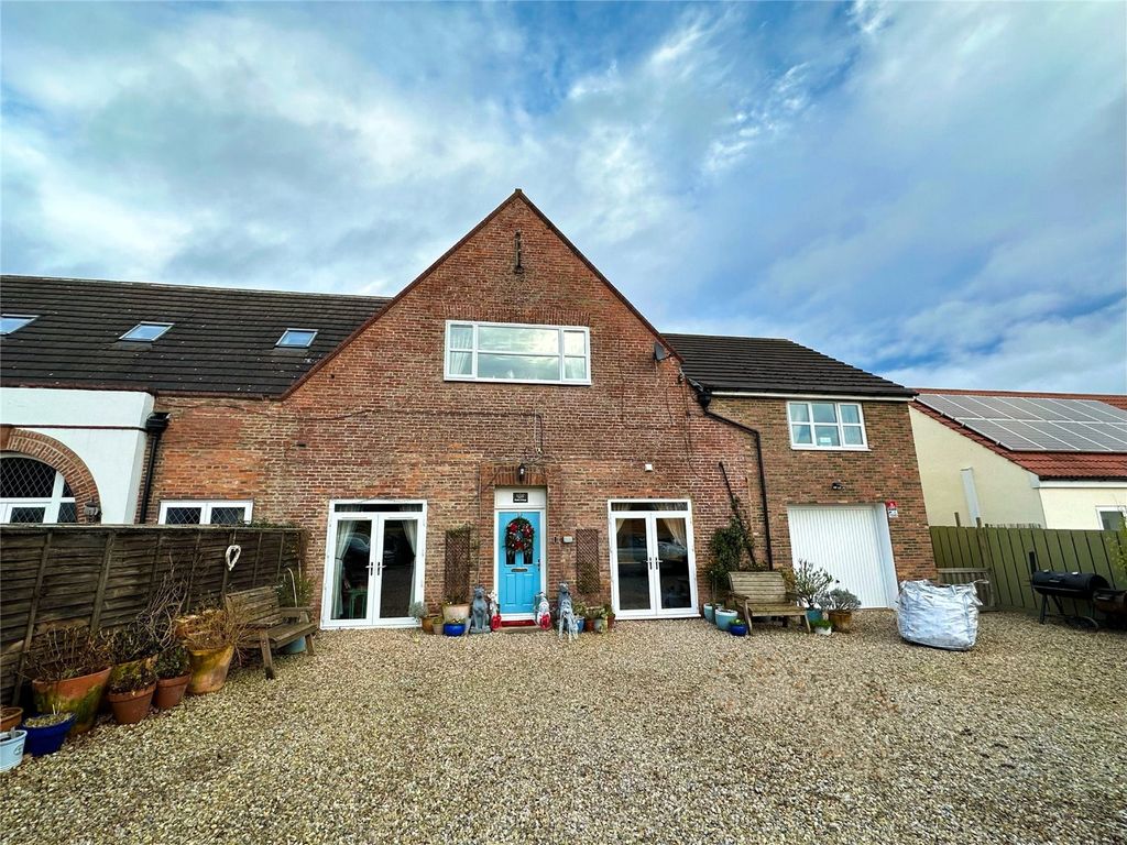 4 bed barn conversion for sale in Stable Cottage, Darlington, County