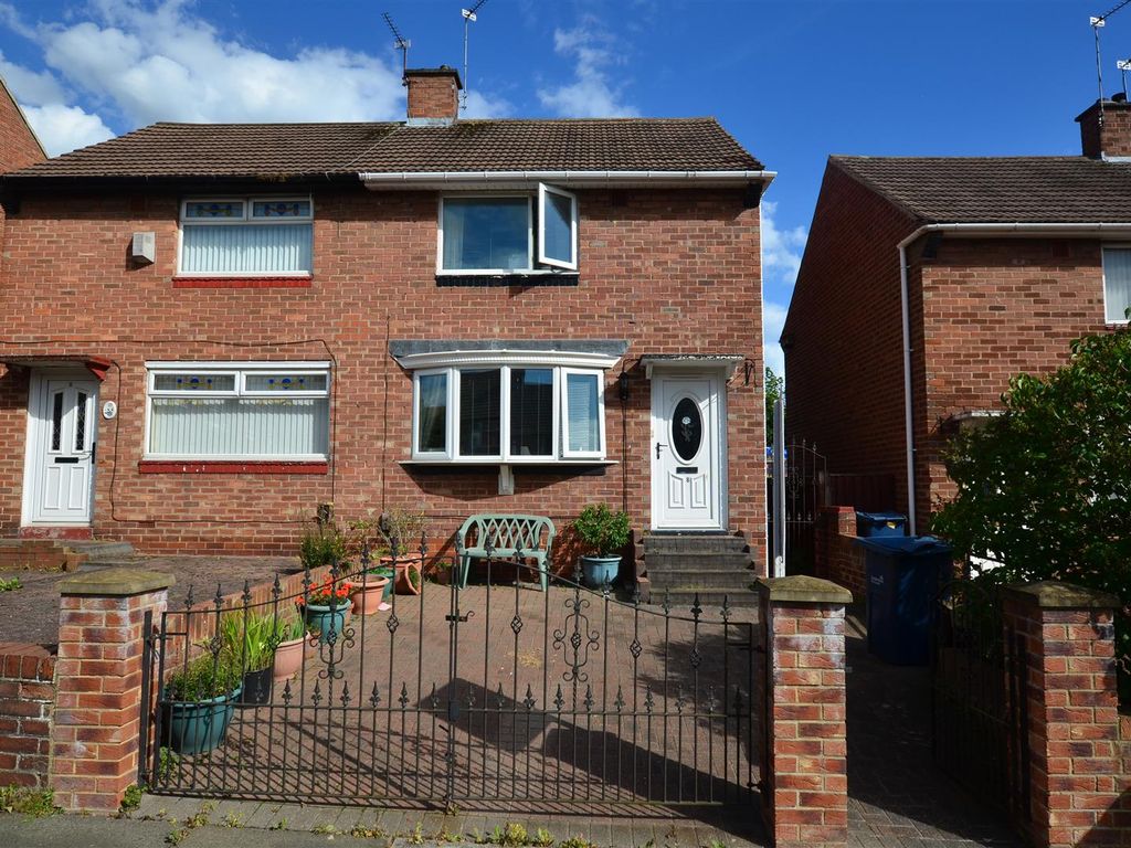 2 bed semidetached house to rent in Hawkesley Road, Nookside