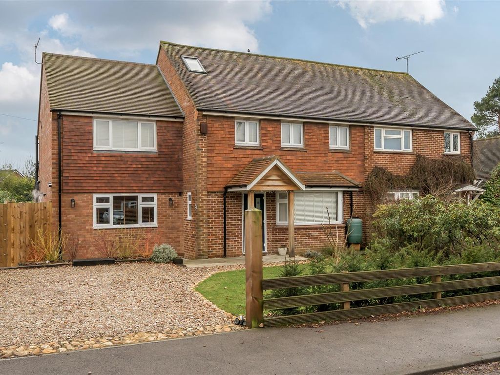 4 bed semidetached house for sale in Northcote Crescent, West Horsley