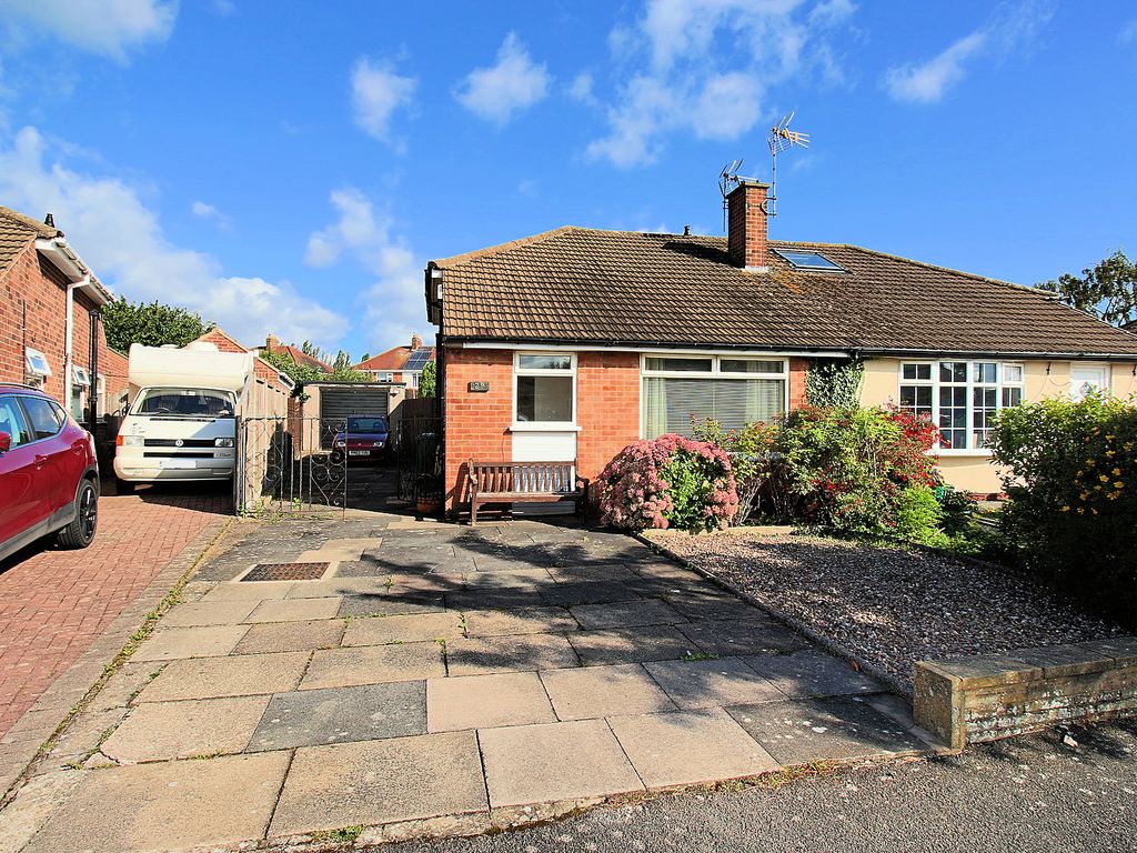 2 bed semidetached bungalow for sale in Lowland Avenue, Leicester