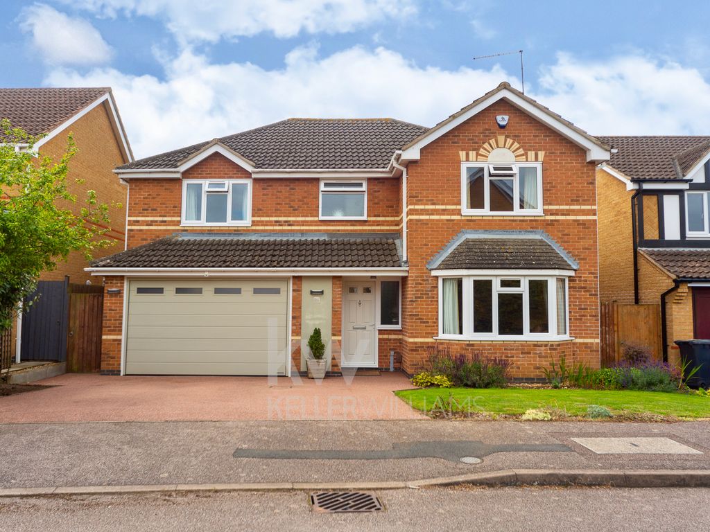 4 bed detached house for sale in Kirby Close, Wootton, Northampton NN4