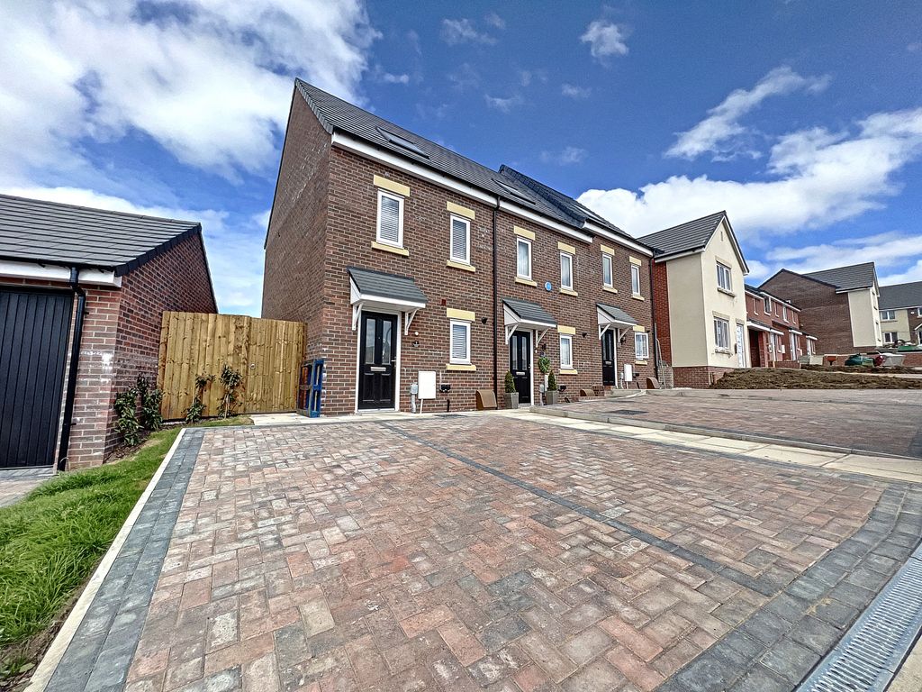 3 bed town house to rent in St. Johns Close, Darwen BB3 Zoopla