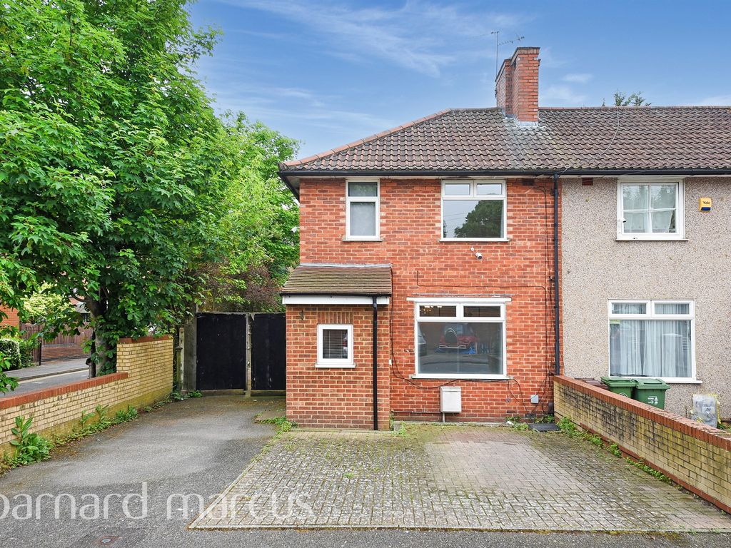 3 bed end terrace house for sale in Welbeck Road, Carshalton SM5, £