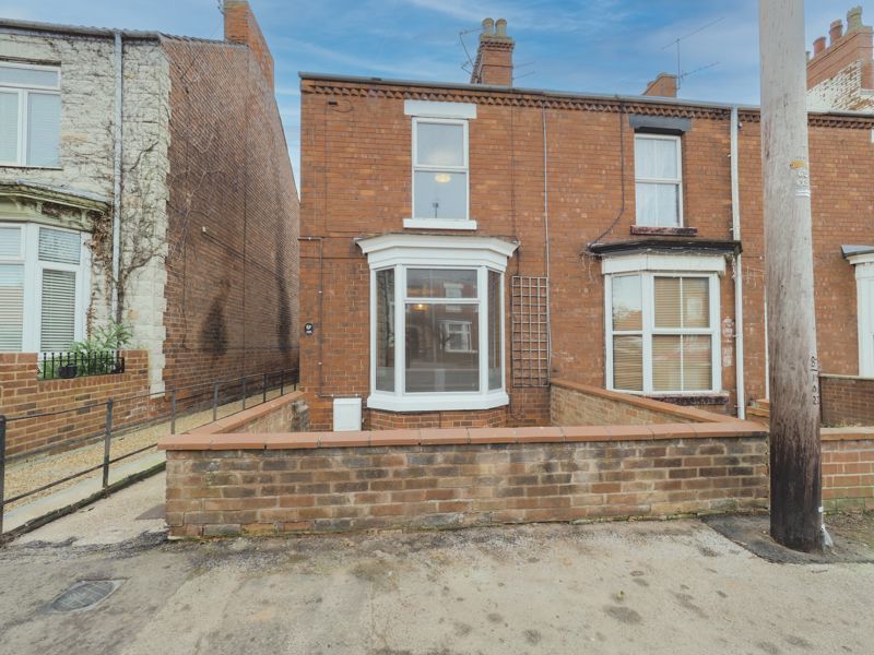 2 bed end terrace house for sale in Retford DN22, £145,000