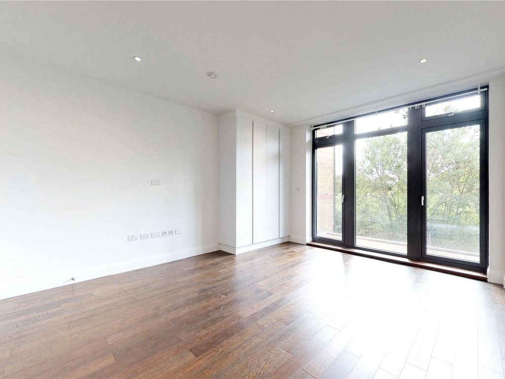 Weston Court, Uxbridge UB8  